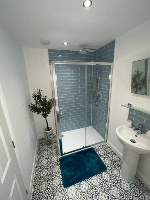 Modern Stylish Studio Flat Near Leigh On Sea. Hadleigh  外观 照片
