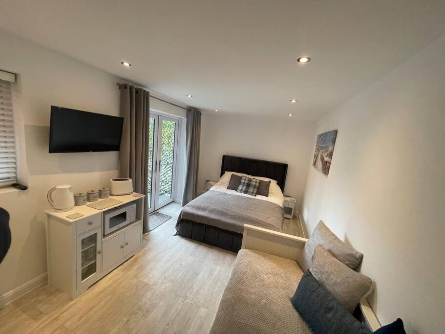 Modern Stylish Studio Flat Near Leigh On Sea. Hadleigh  外观 照片